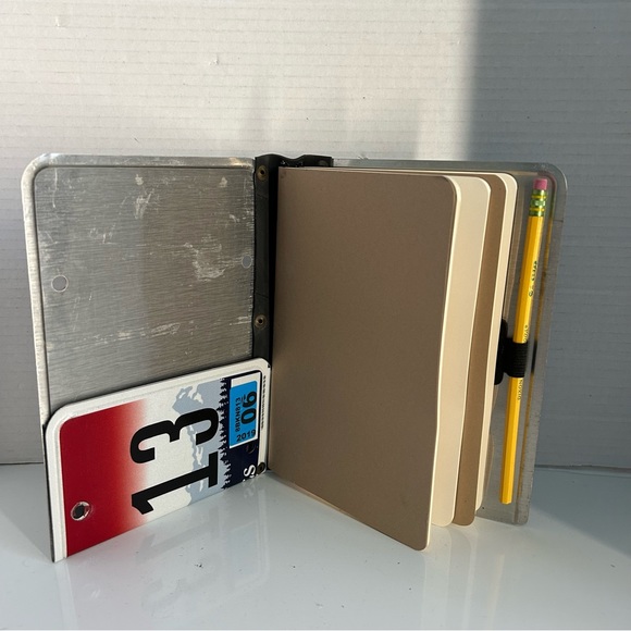 Handmade Journal made from upcycled license plate - Picture 6 of 8